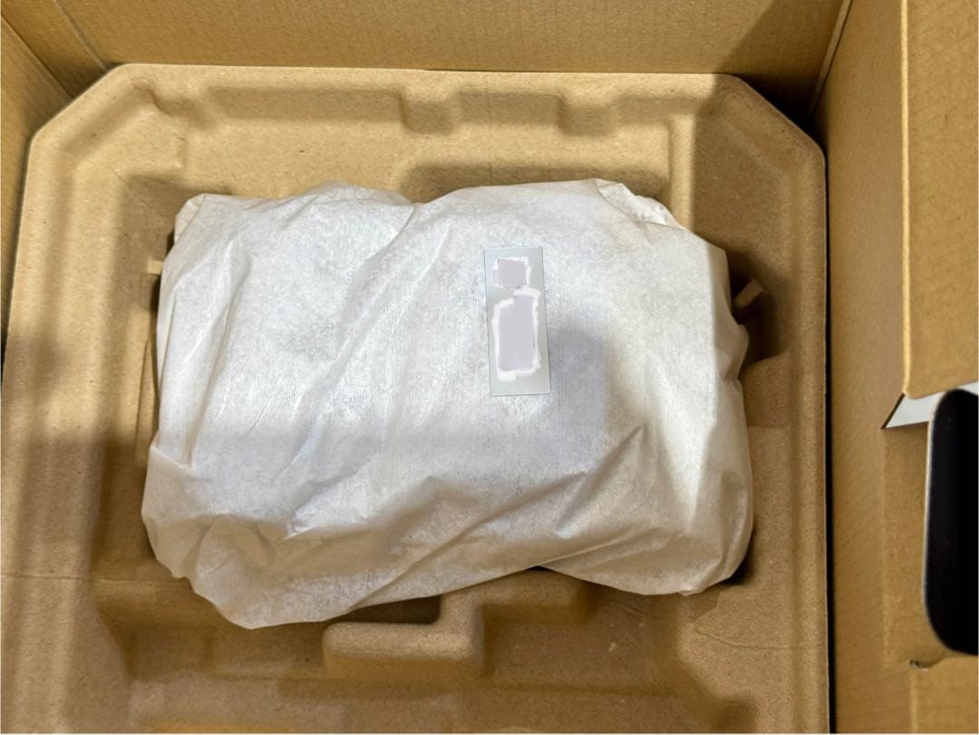 Canon EOS R6 Mark III 最新　ボディ本体未開封　付属品箱あり