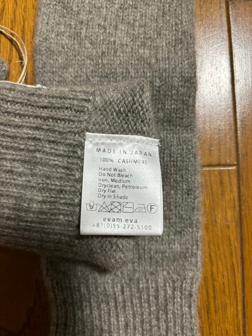 evam eva カシミヤ シームレス アームウォーマー