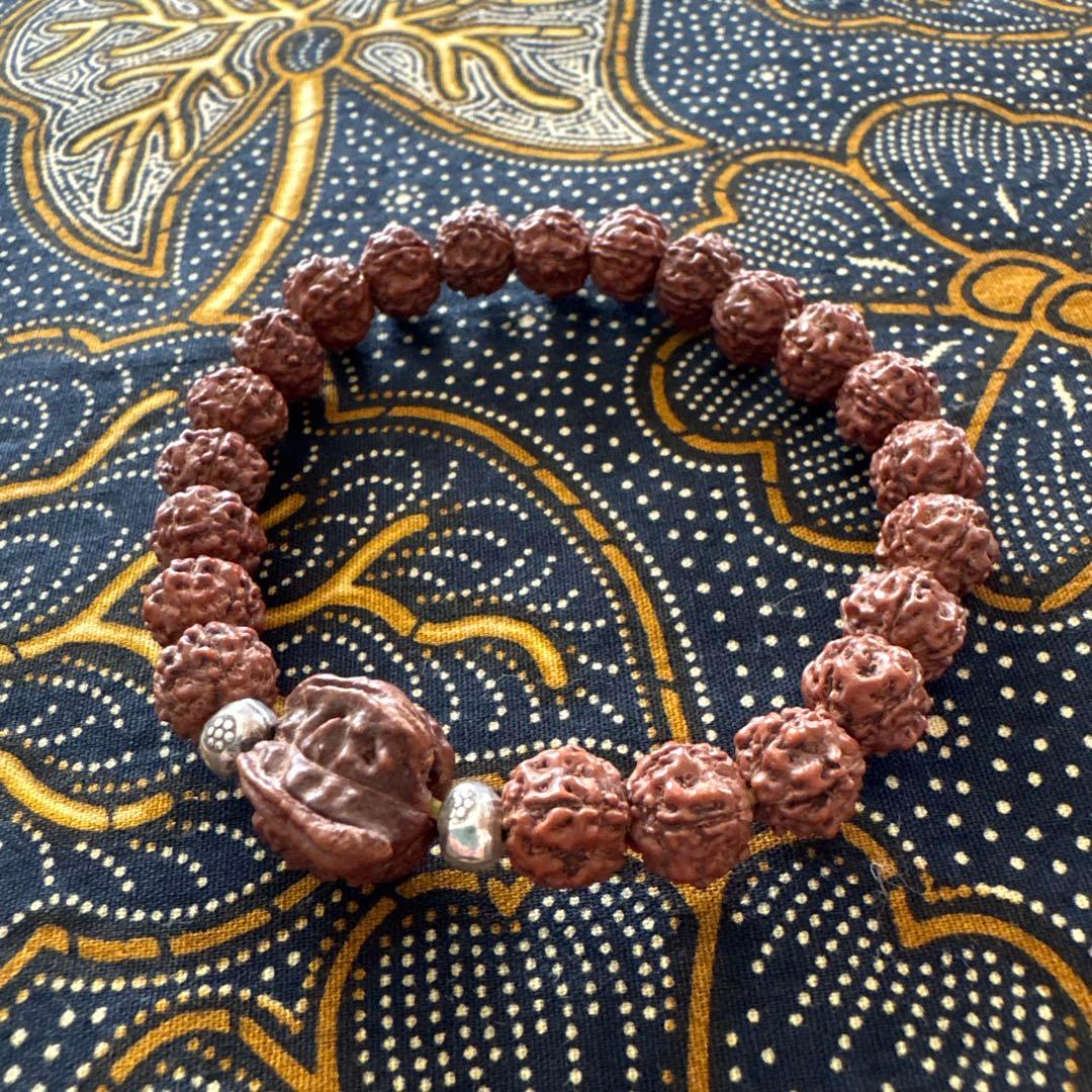 ✰︎‪ 琥珀 ✰ ✰︎　　ルドラクシャブレスレット　トップॐ