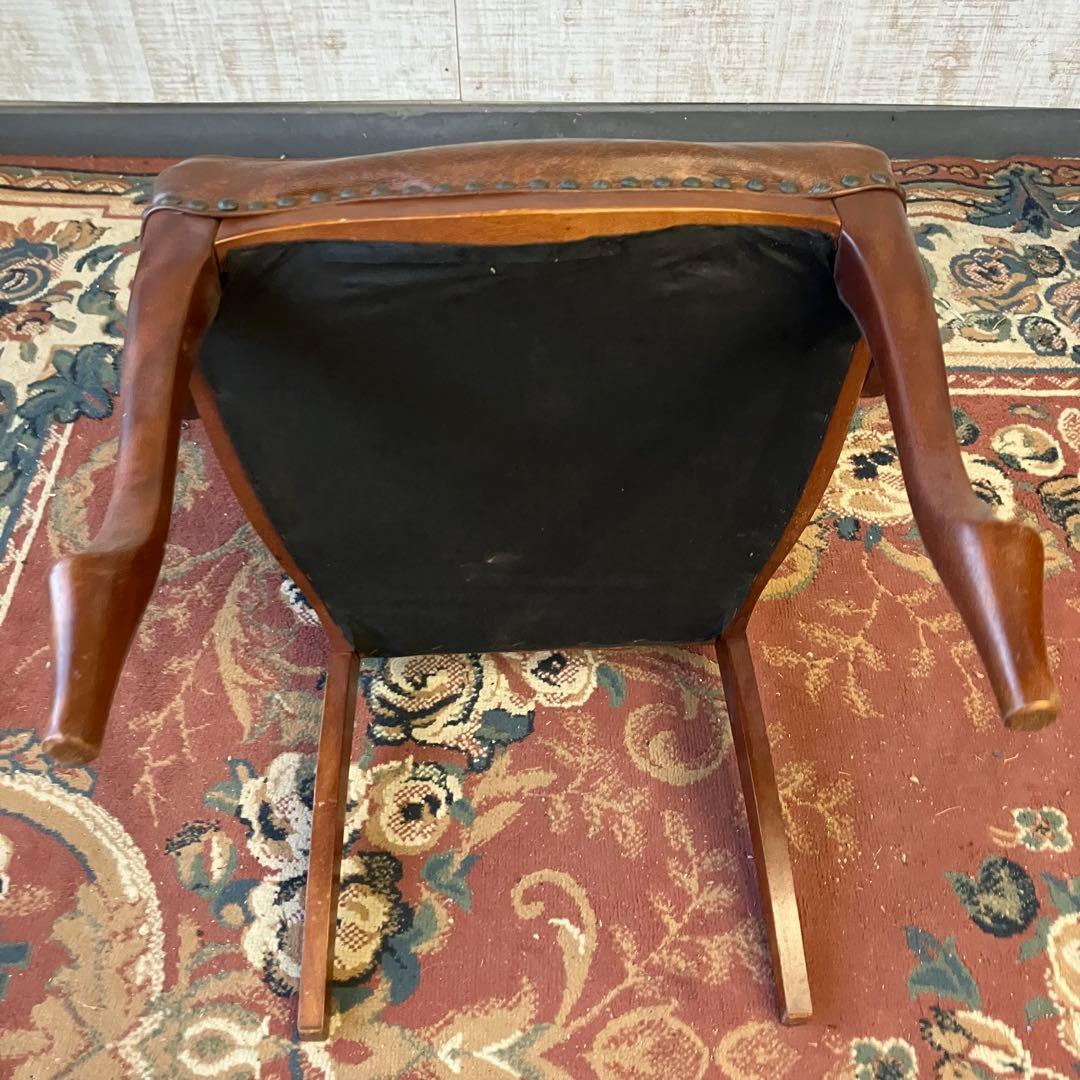 ④北欧レトロ マルニ 木製椅子 鋲打ちダイニングチェア ロビーチェアアームチェア