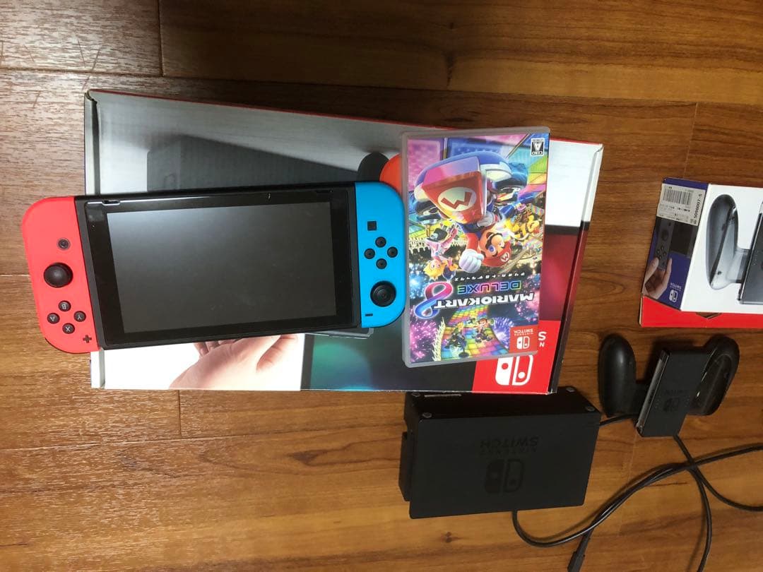 Nintendo Switch 赤/青+マリオカー8+Joy-Con充電グリップ