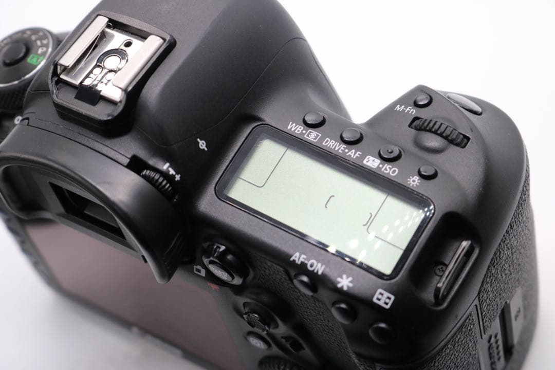 美品 【Canon EOS 5D Mark Ⅳ トリプルレンズセット】 安心保証