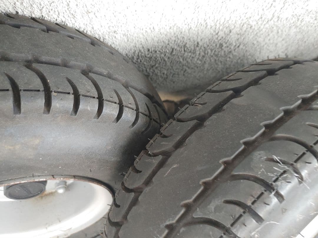 ジャイロキャノピー２本タイヤホイールセット