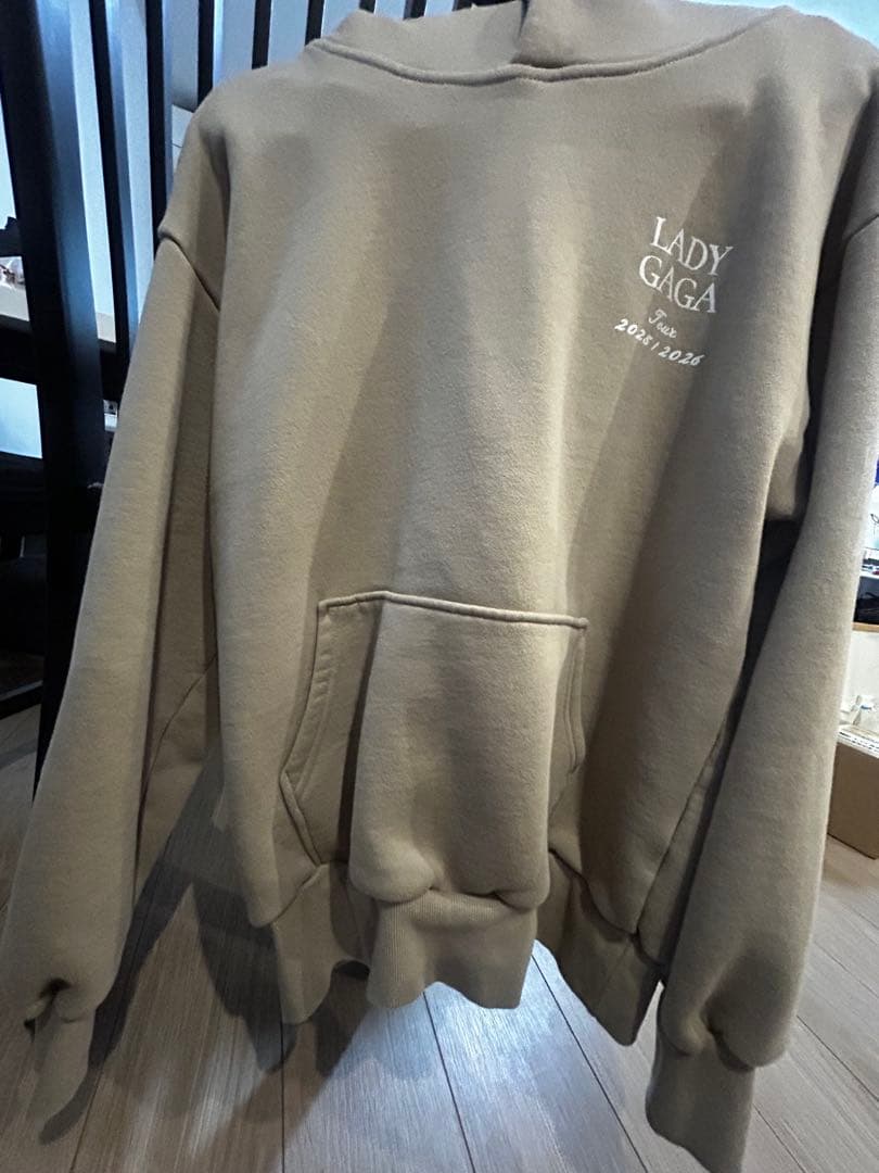 Lady　GaGa HOODIE ベージュ M