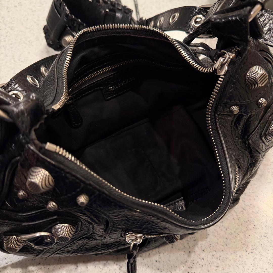 バッグ balenciaga le cagole s