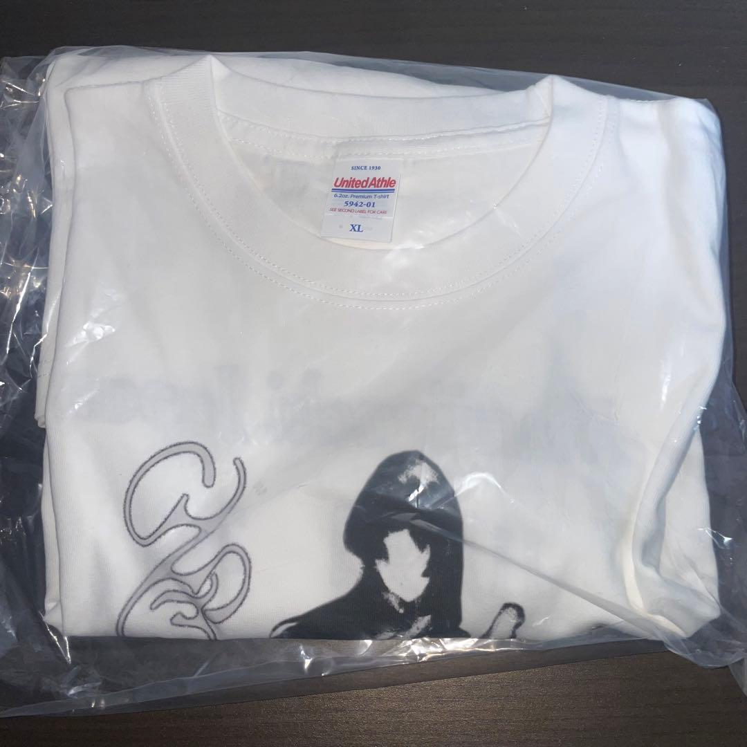 ninajirachi avyss tシャツ