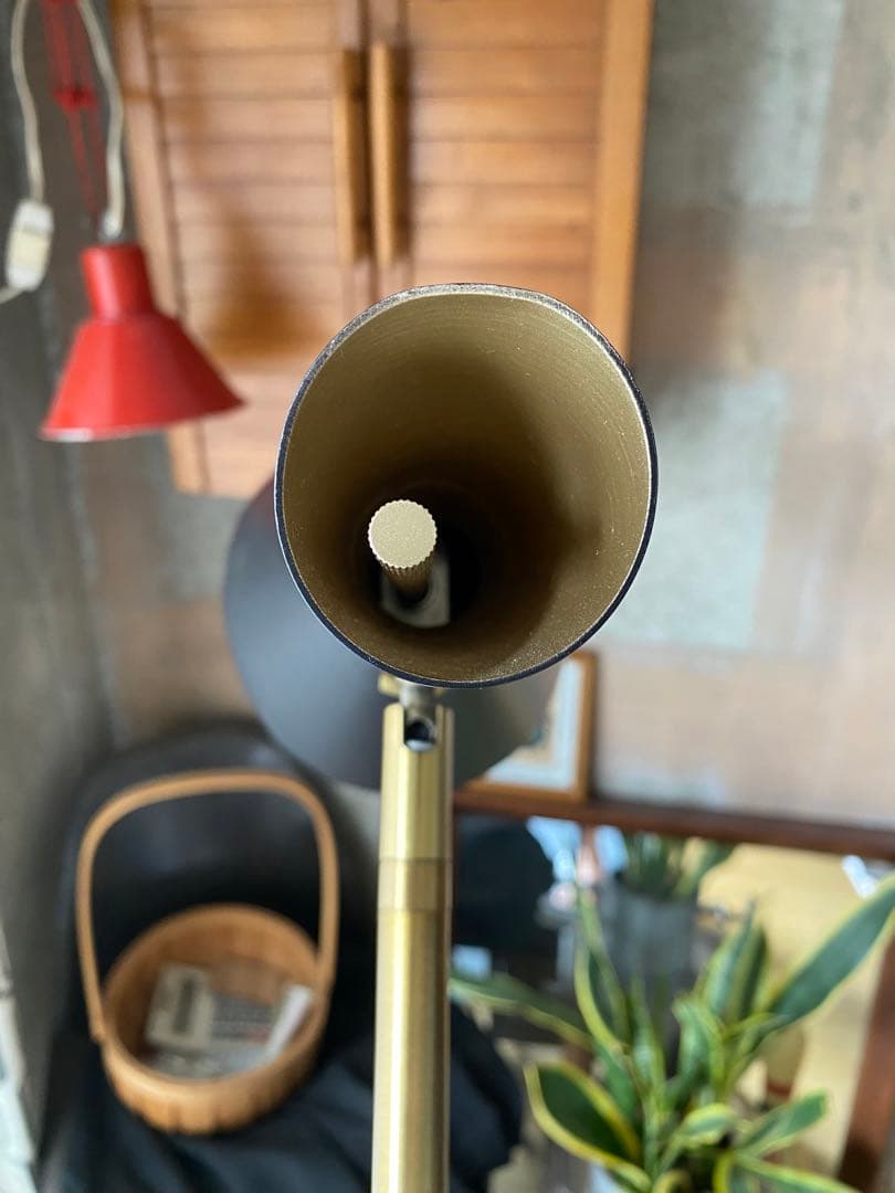 ジェネシス フロアランプ　アートワークスタジオ