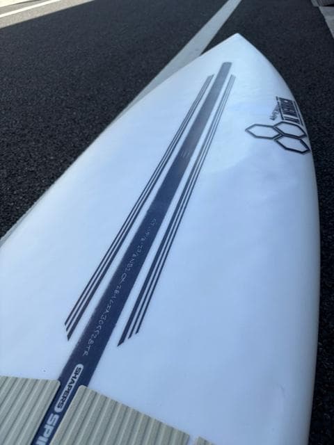 【美品】ネックベアード2 スパインテック 5'7 futureフィン5フィン