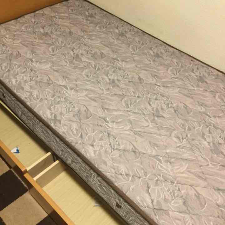 愛知県豊田市  シングルベッド