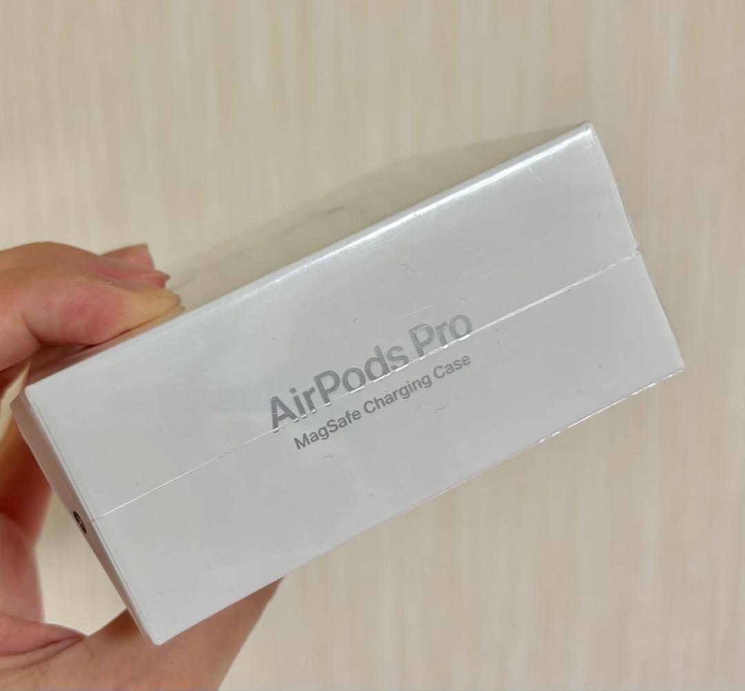 今だけ値下げ Apple AirPods Pro 新品未開封 ワイヤレスイヤホン