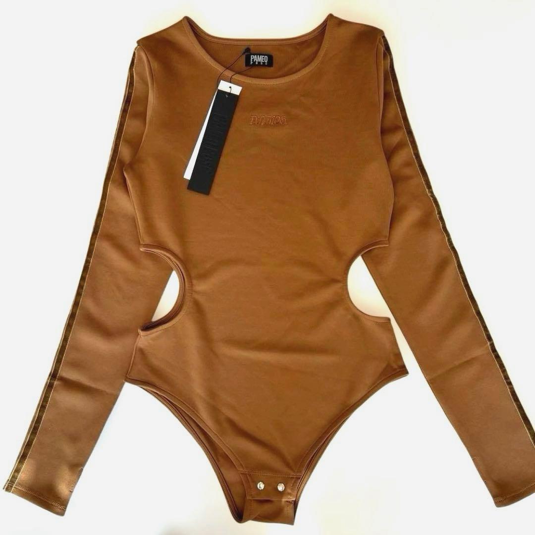 入手困難　PAMEO POSE ボディスーツ　新品未着用タグ付き　ジャージ
