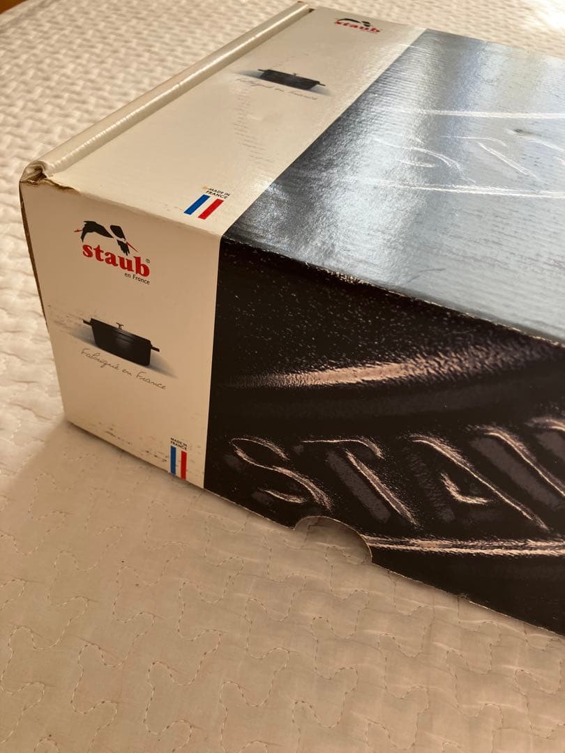 ストウブ 両手鍋　20 ピコ　ココット　ラウンド　未使用　ブラック　黒