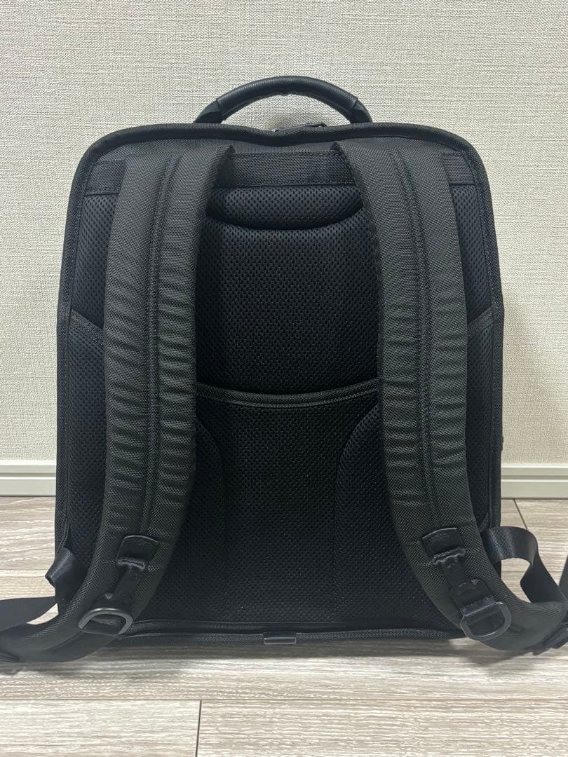 TUMI トゥミ Alpha3 スリム・ソリューションズ・ブリーフ・パック