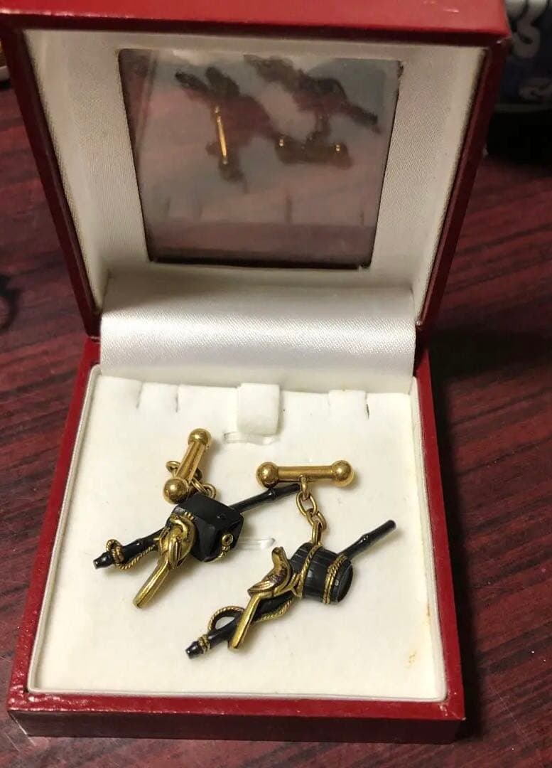 アンティーク　目貫リメイク　金工　カフスボタン　刀装具　古美術　工芸品
