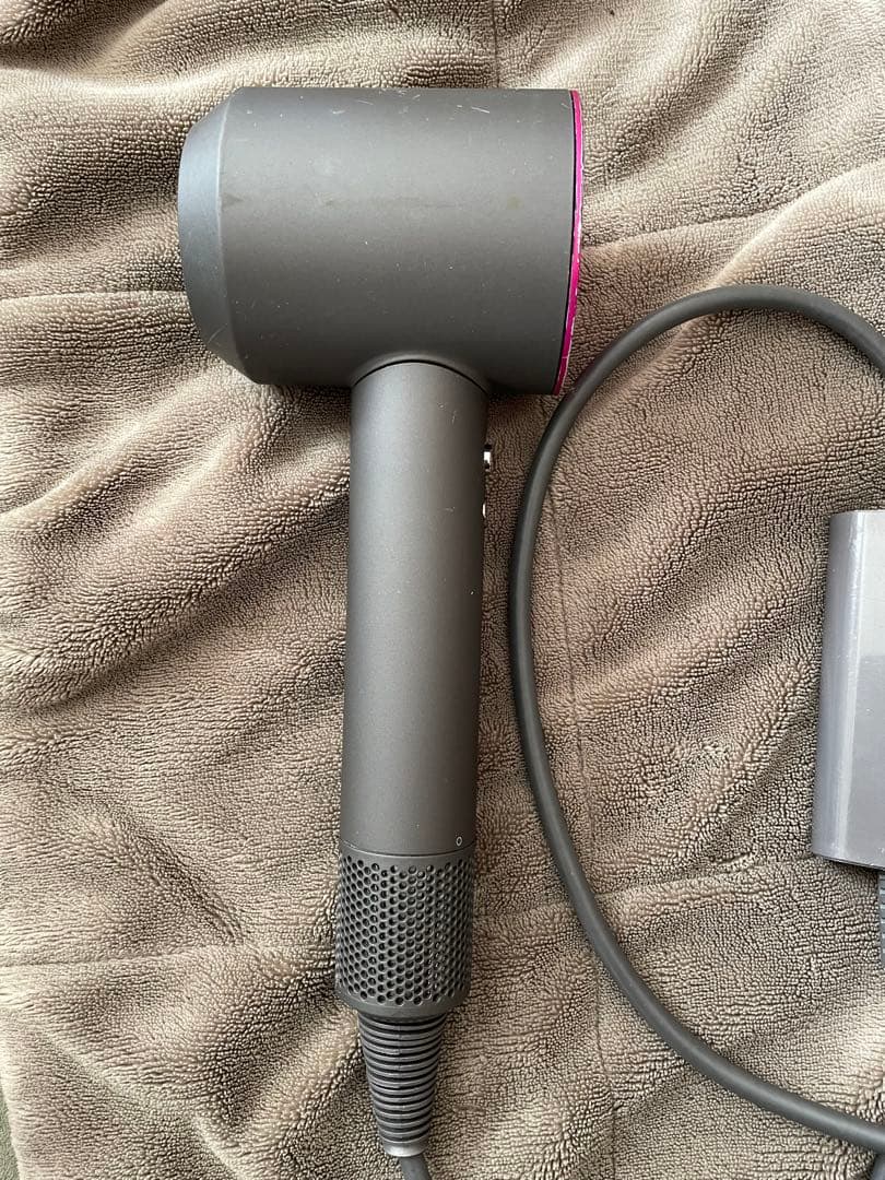 ダイソン　ドライヤー　HD08