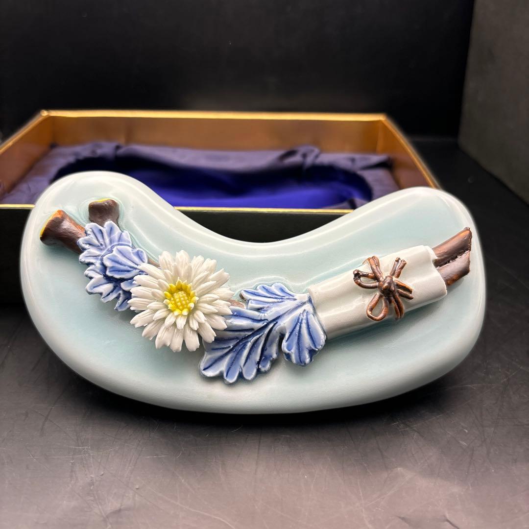 平戸洸祥団右ヱ門窯　平戸焼　菊花　平戸菊花飾　文鎮？　置物　ペーパーウェイト