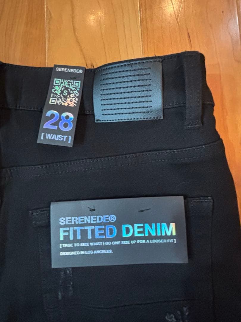 Serenadeフィットデニム ブラック 28インチ