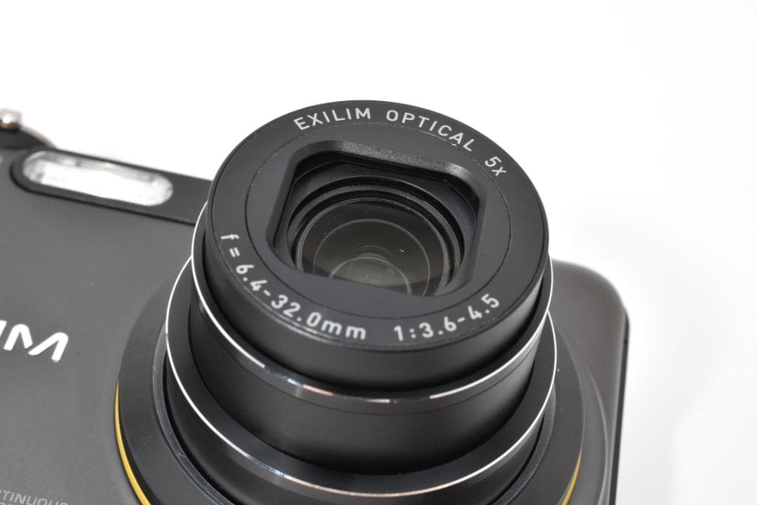 カシオ　CASIO EXILIM EX-FC100 コンパクトデジタルカメラ