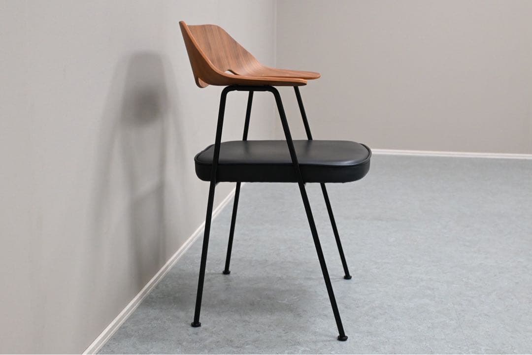 【極美品】 Case Furniture | 675チェア アクタス取扱い