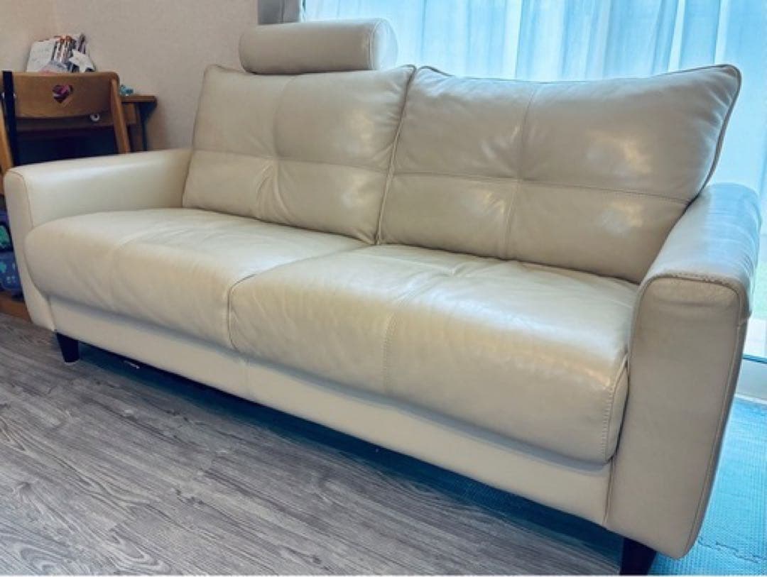 KEYUKA ケユカ アラモード　本革　2人掛けソファ　北欧　ホワイト