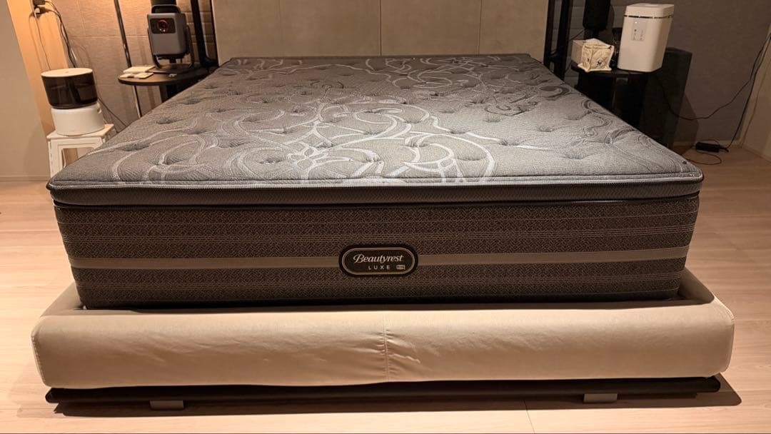 シモンズ　LUX シグネチャーピロートップ