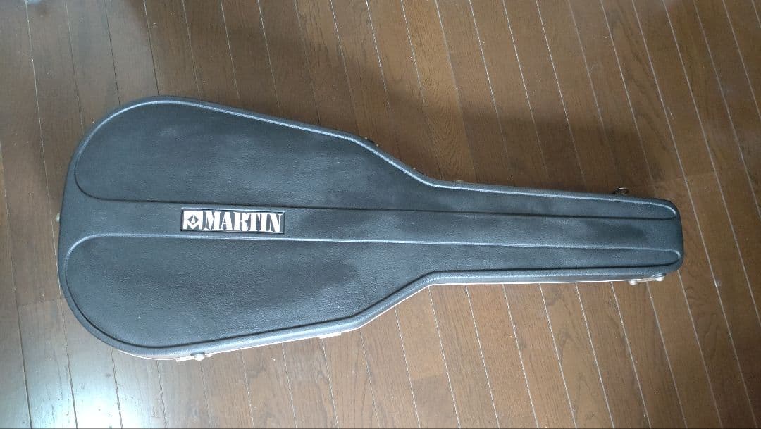 Martin D18ギター ハードケース付き