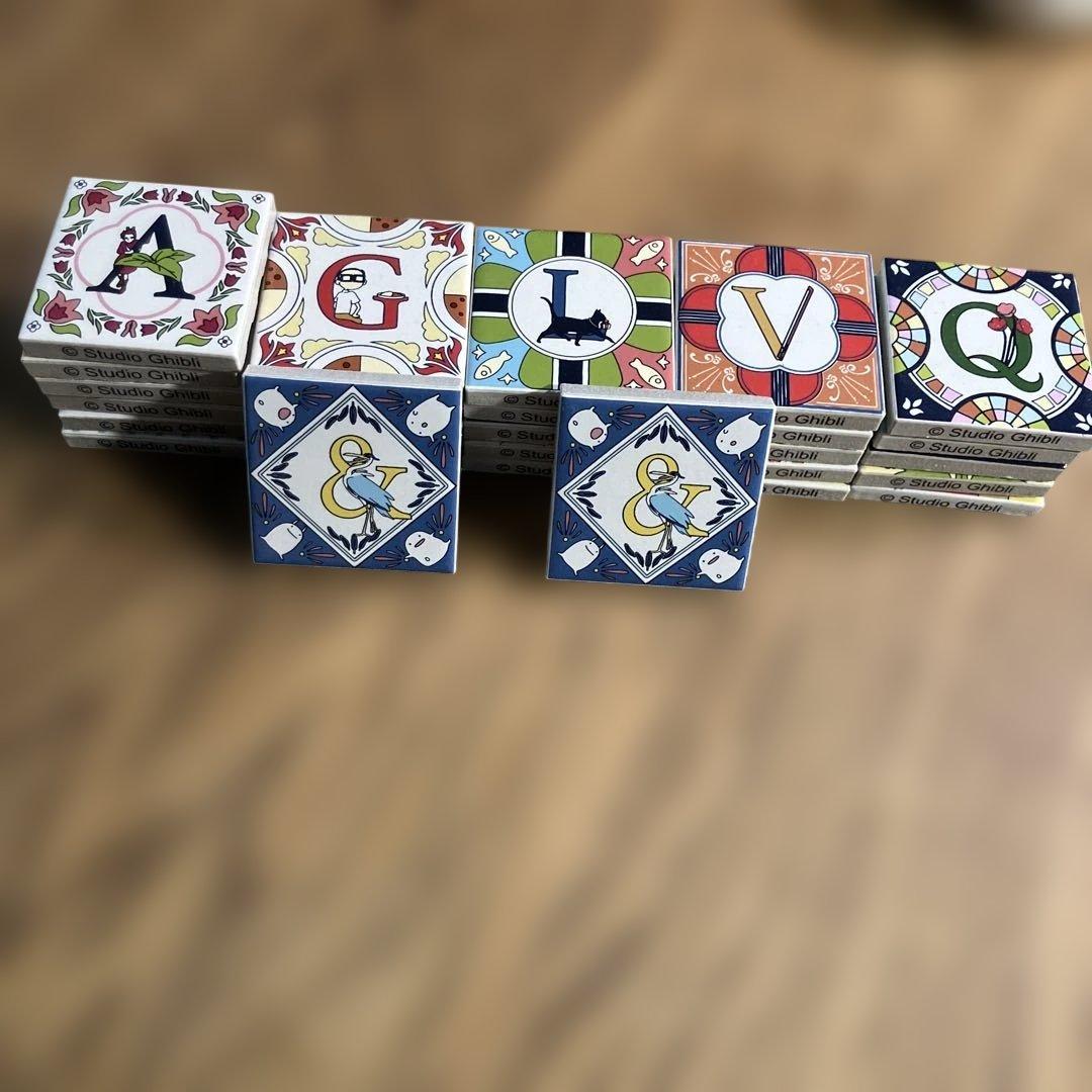 ジブリパーク　アルファベットタイル　28個セット(&が2つあります)