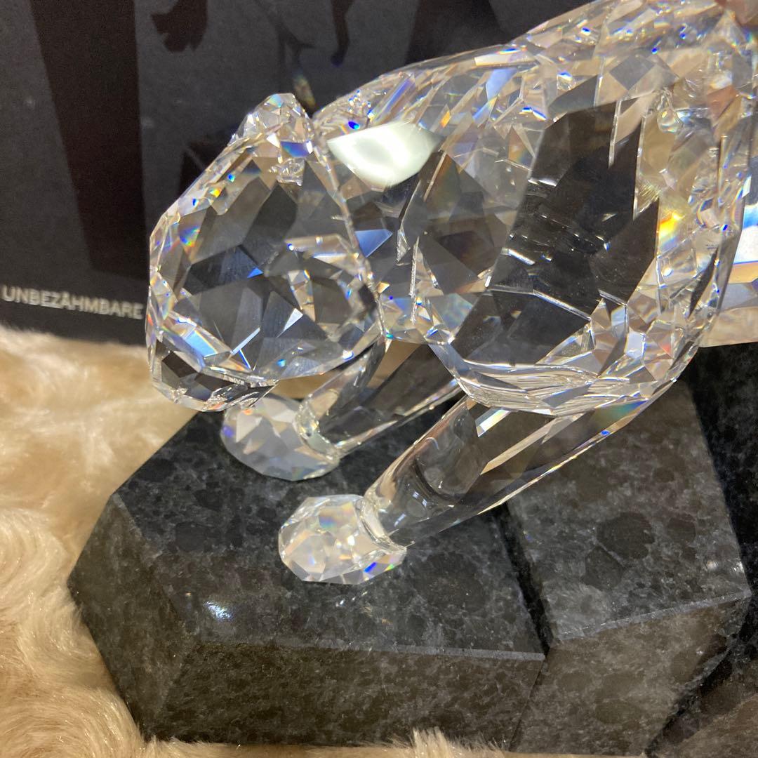 スワロフスキーSWAROVSKI クリスタル フィギュア パンサー874337