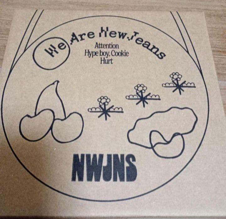 NewJeans 1st EP Bag Ver. Black 黒