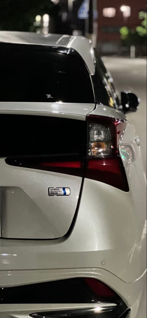 トヨタ 50プリウス後期 テールランプ左右