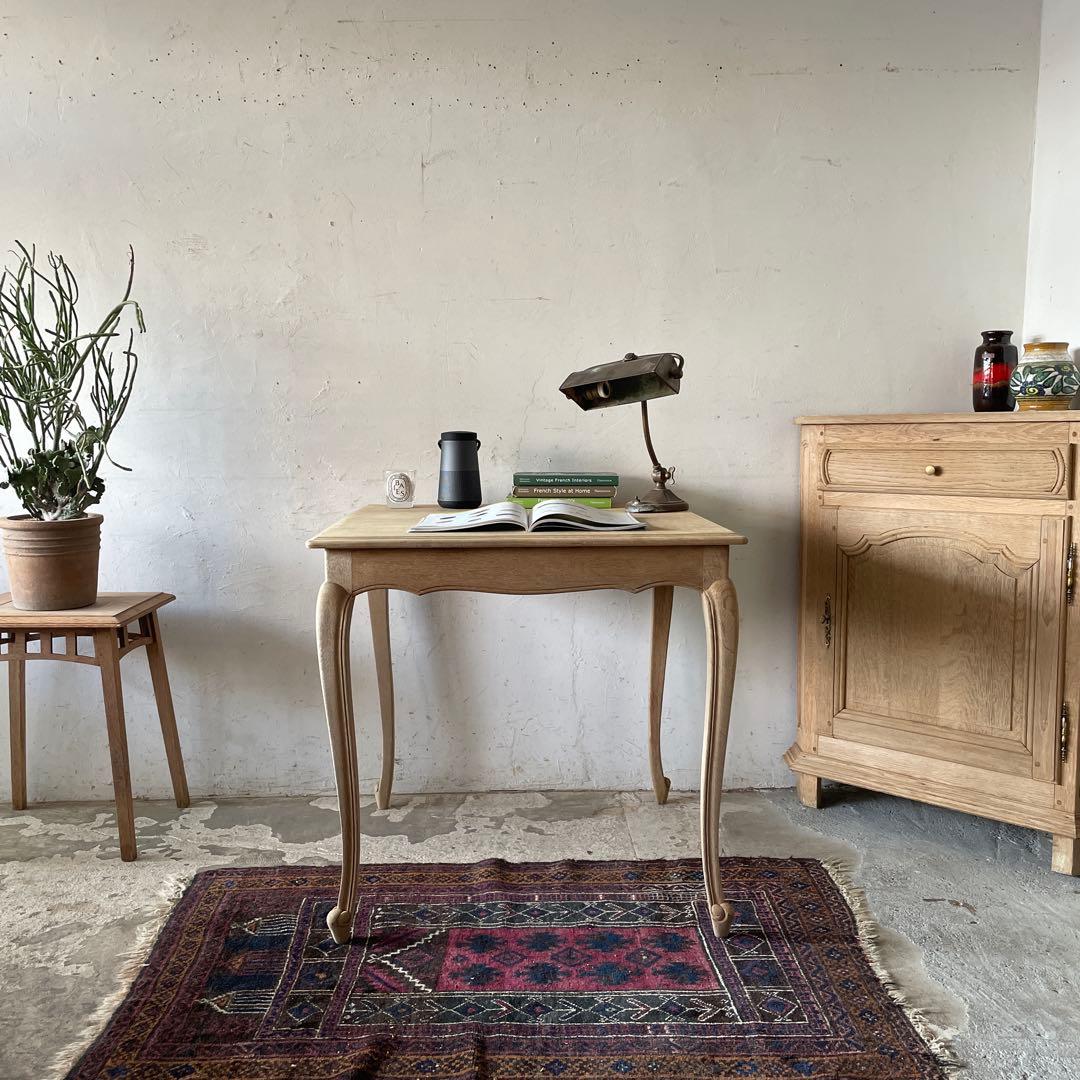 kkeeビンテージ　ダイニングテーブル デスク　作業台猫脚　剥離