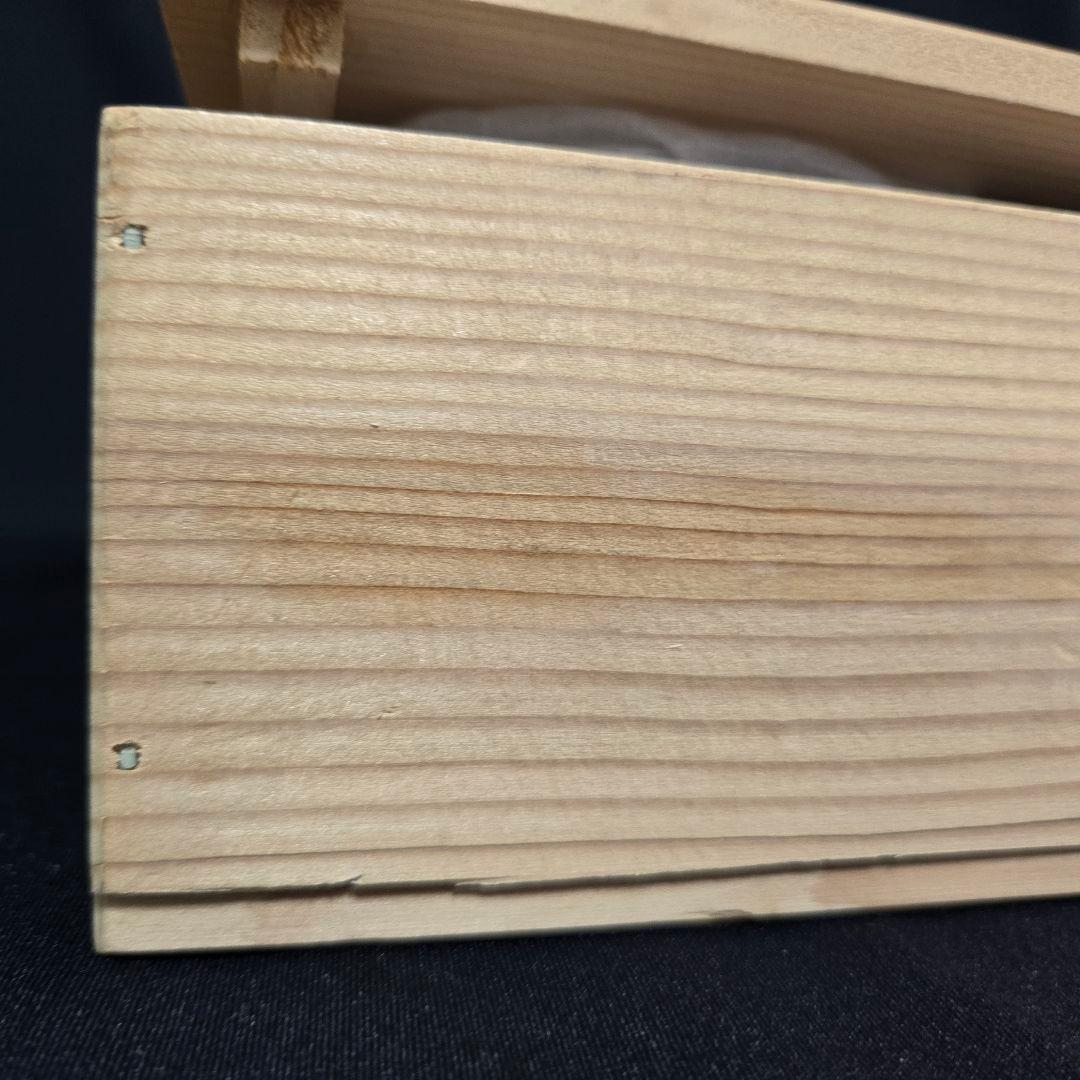 林九郎作 献上手面取獅子牡丹 八角鉢 金彩