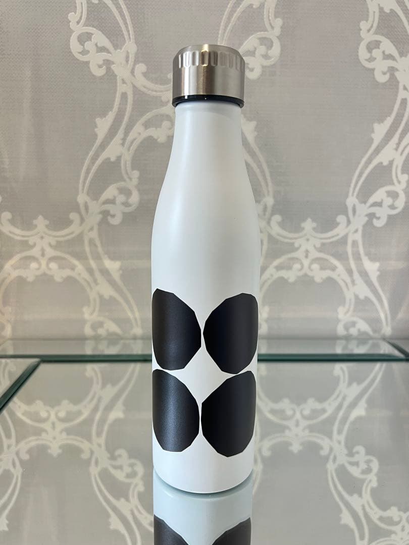 【新品未使用　レア　マリメッコ　キヴェット　ボトル　水筒kivet】