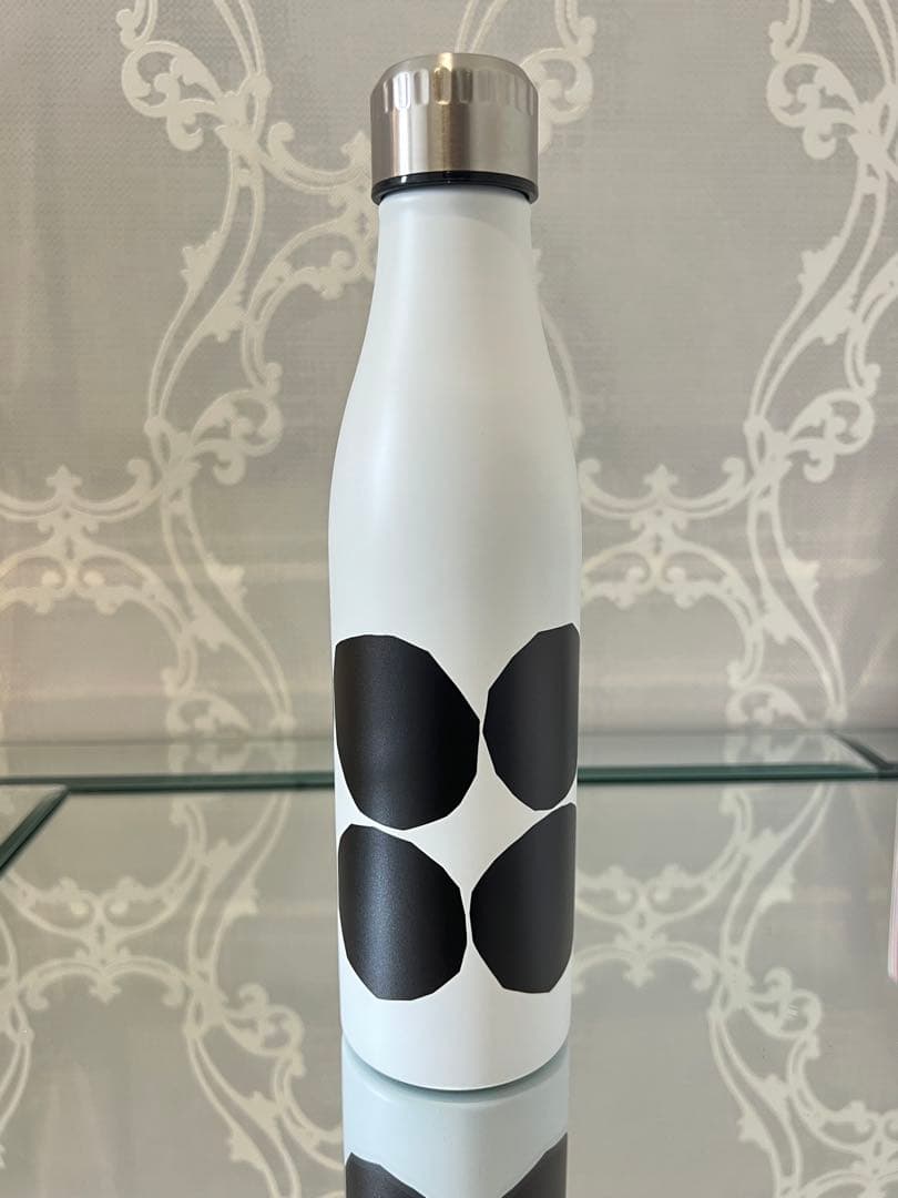 【新品未使用　レア　マリメッコ　キヴェット　ボトル　水筒kivet】