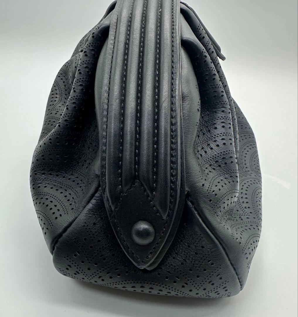 ALAIA アライア レザー パンチング クラッチバッグ ブラック