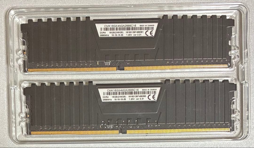 【中古】DDR4-2666 16GB(8GB×2枚) CORSAIR