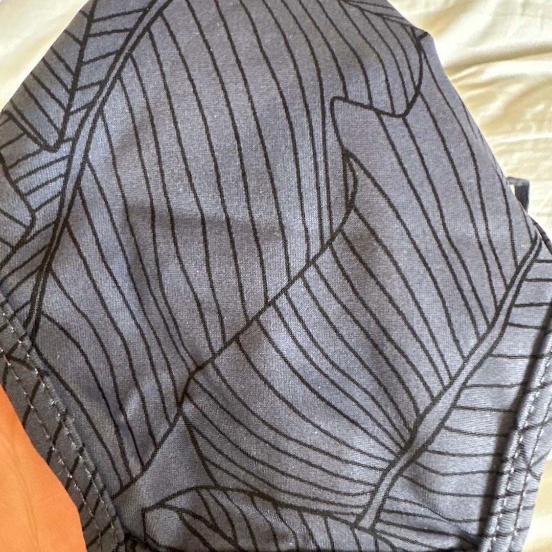 ストライプ柄 ブラック・グレー ビキニ