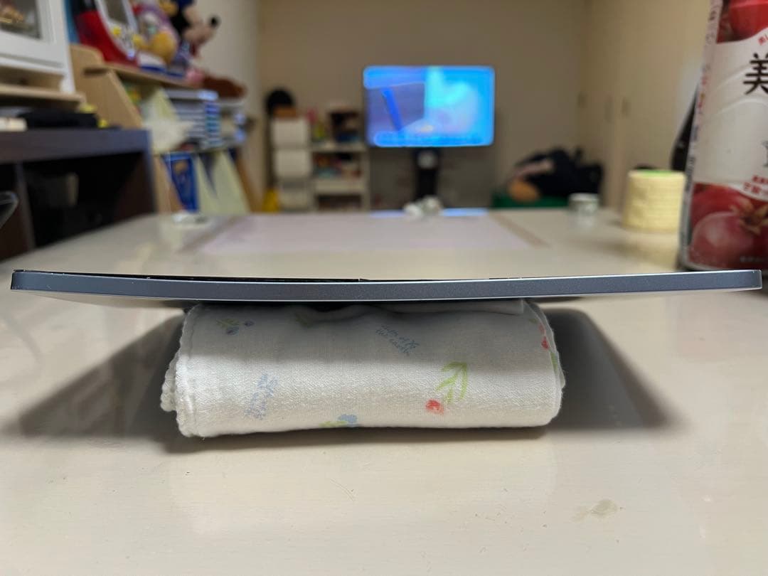 藤*本様 iPad Air (第4世代)10.9インチ スカイブルー 中古ジャン