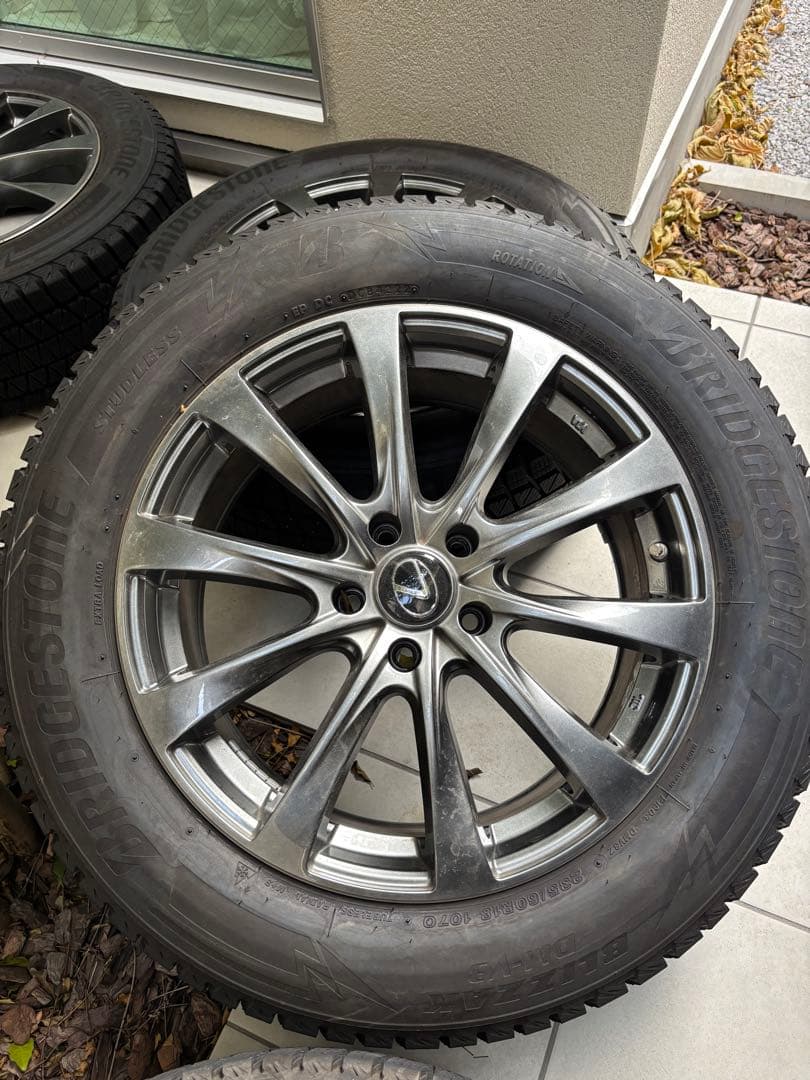 現行レクサスNXスタッドレス18インチタイヤ・ホイール4本 セット