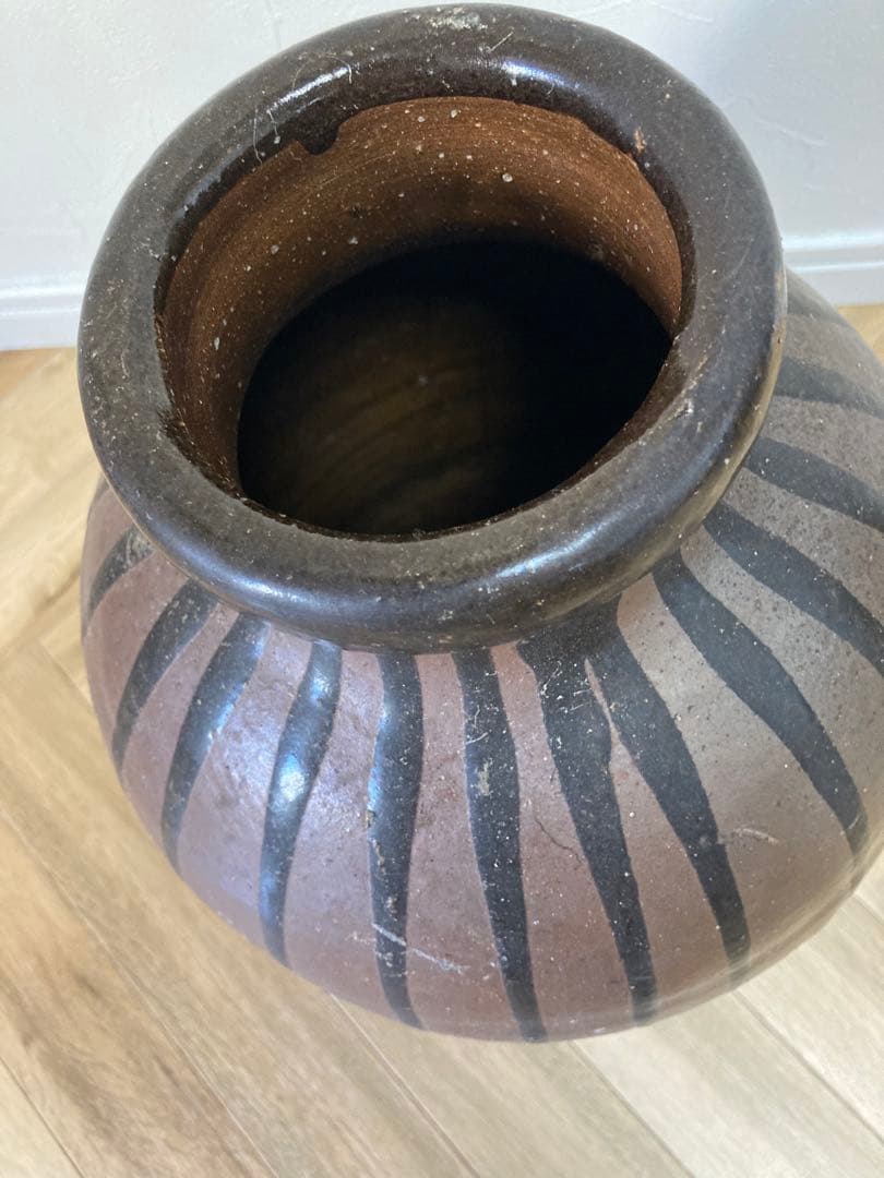 丹波の壺　民藝　雑器　懐かしい　蓋付き