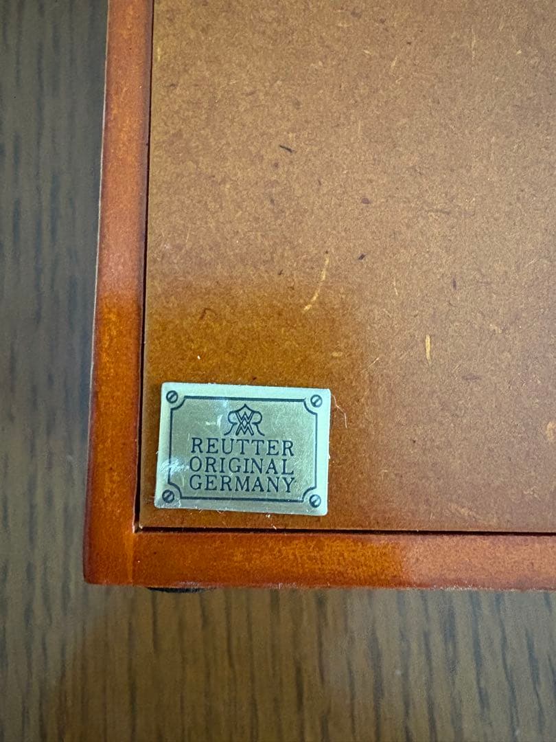 ミニチュア陶器置物 ロイター・ポーセリン