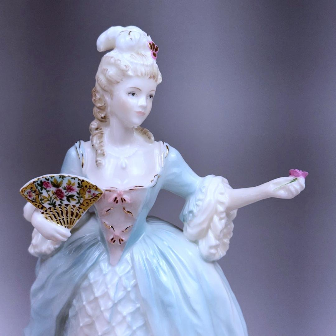 コールポート Coalport マリー・アントワネット フィギュリン 置物