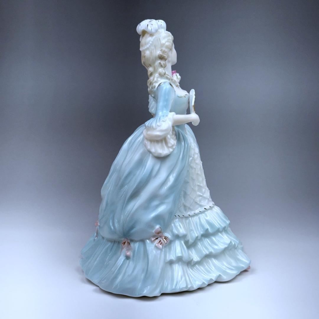 コールポート Coalport マリー・アントワネット フィギュリン 置物