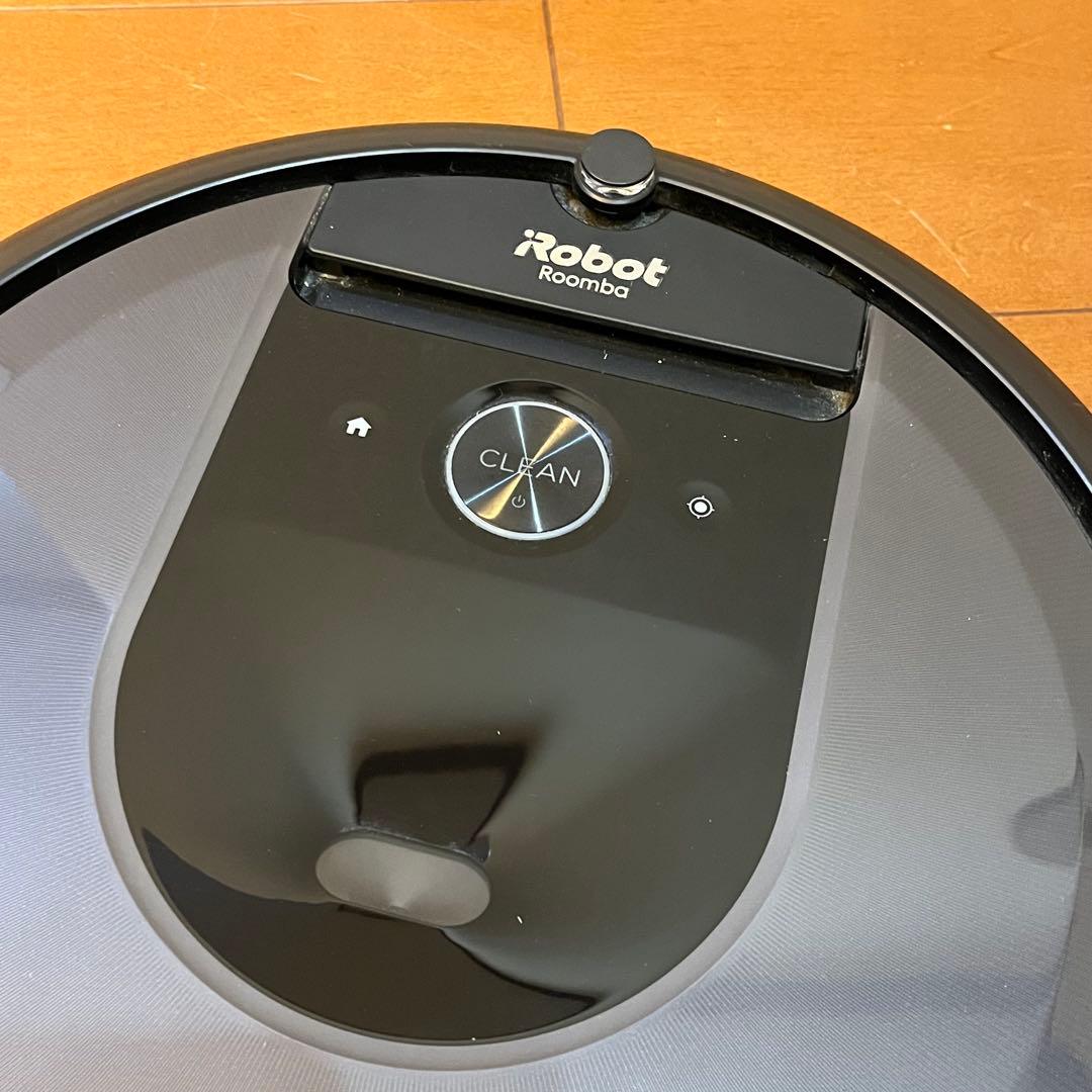 iRobot Roomba i7 ブラック 本体 のみ　ブラック掃除機