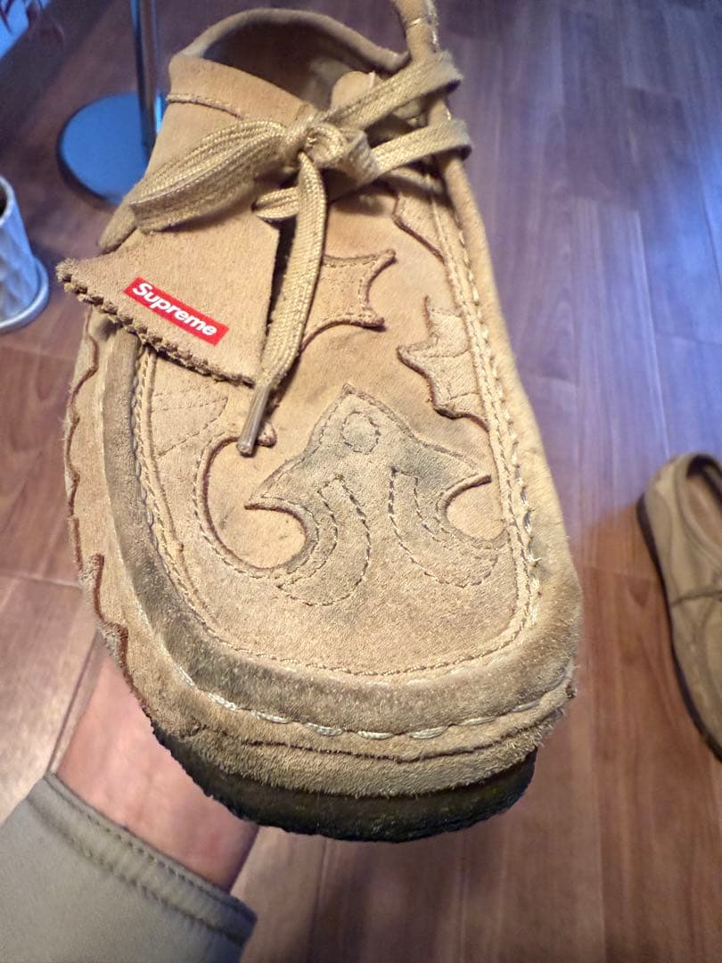 supreme ワラビー　クラークス