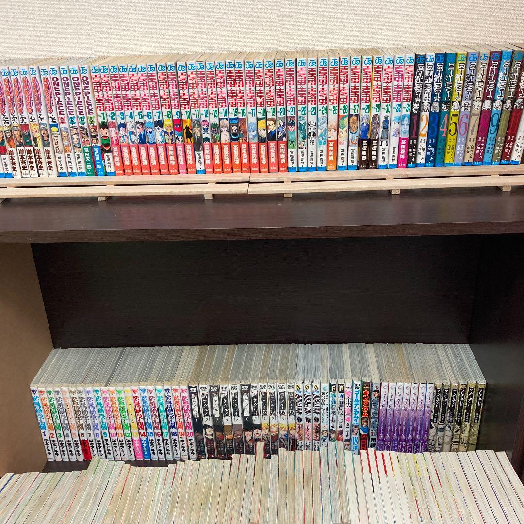 漫画ゲーム　1枚目今の本棚