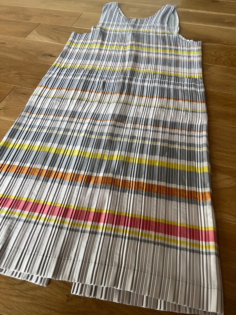 プリーツ　エプロン　ストライプ　未使用　HANAEMORI