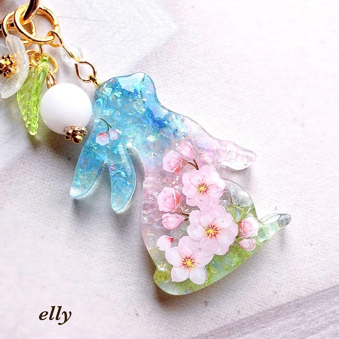 【ゆきゆっきー❄️様】1216.天然石　琉球ガラス　桜　じゃれ猫　レジン　チャーム