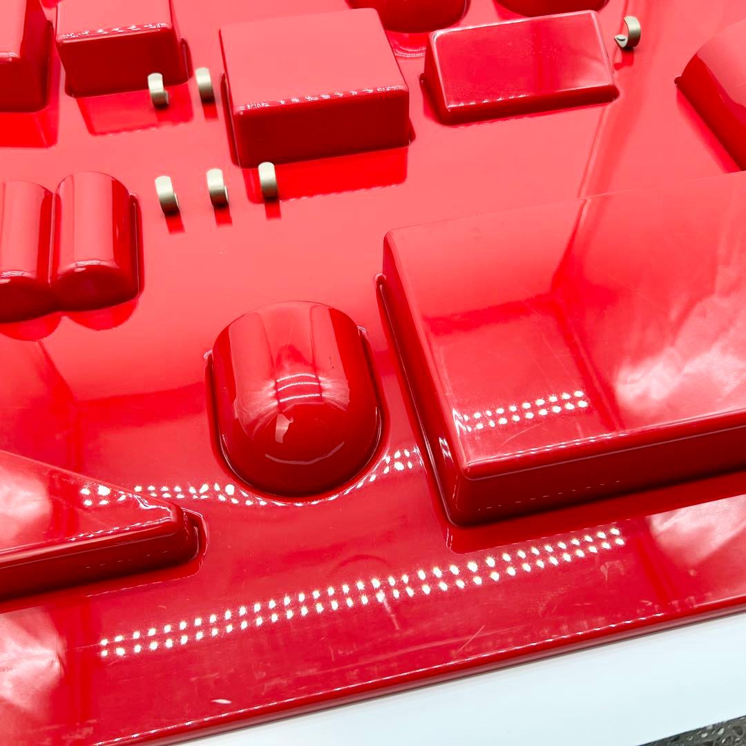 Vitra ウーテンシロ 1 Uten Silo I レッド 壁掛け 収納