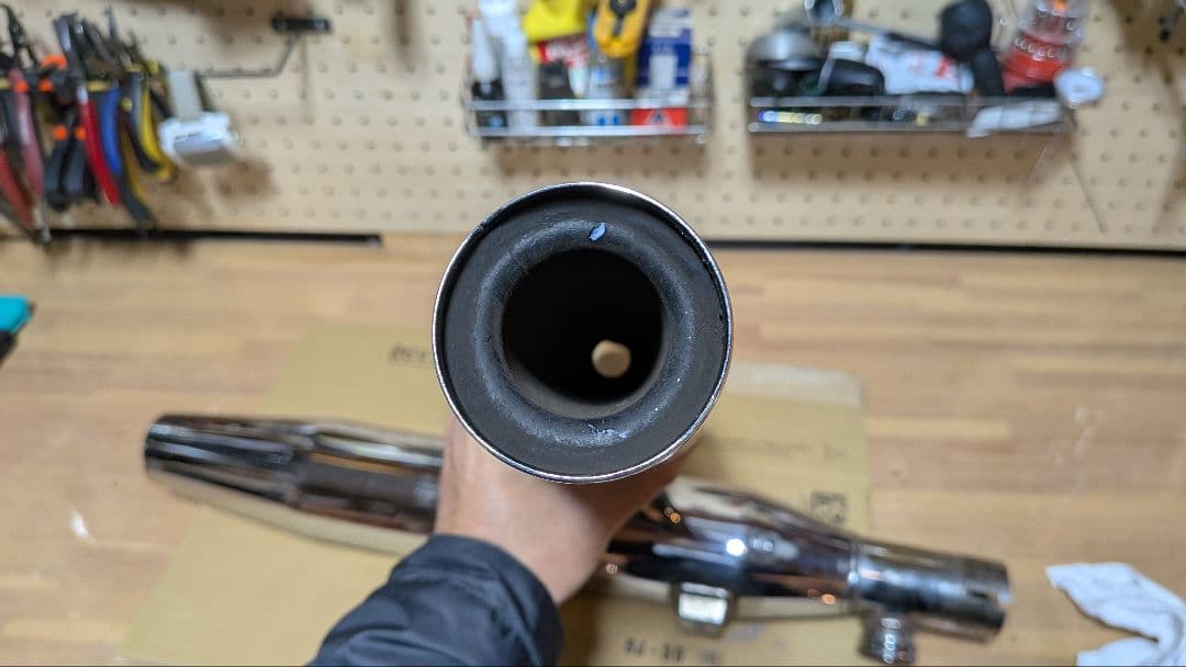 北米マフラー　スポーツスター　ハーレーダビッドソン　16mmパンチアウト